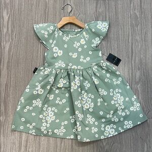 Green Flutter Sleeve Casual Sundress
